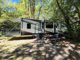 Siskiyou National Forest Quosatana Campground