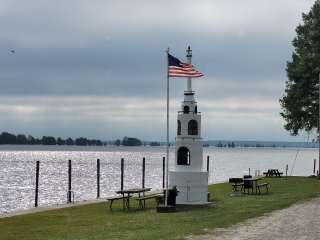 Stumphole Landing Restaurant & Campground