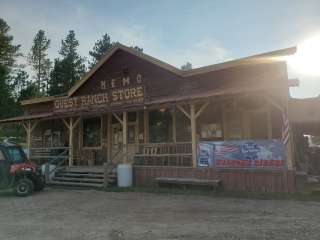 Nemo Guest Ranch