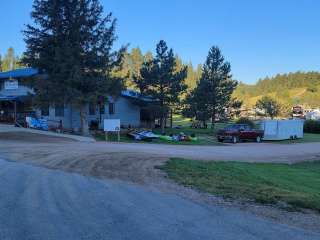 Mt Meadow Store and Campground