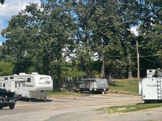 Elvis Presley Boulevard RV Park