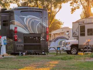 Happy Trails RV Park