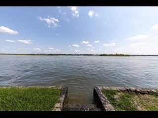 Private LAKEFRONT w/Double boat dock Camp Site