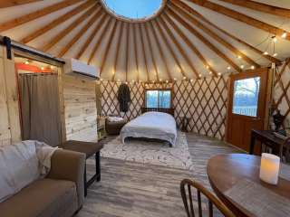 Cross Timbers Glamping Company