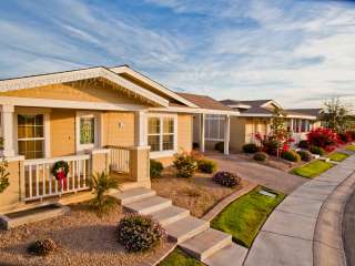 Pueblo El Mirage RV Resort