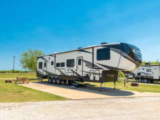 Yogi Bear's Jellystone Park Camp-Resort Wichita Falls