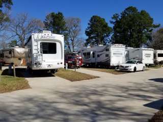 Lake Palestine Gateway RV Park