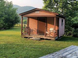 Wolf Creek Lake Cabins - Oakview Cabin