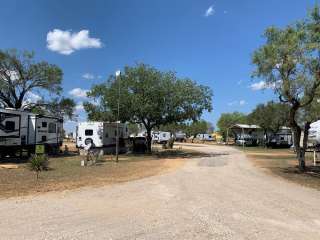 A Country Breeze RV Park