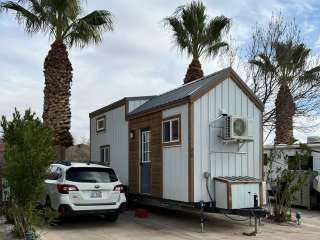 Hillside Palms RV Park