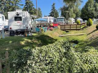 Twin Cedars RV Park