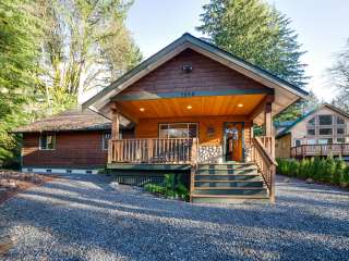 Glacier Springs Cabin #65 - Mt. Baker Lodging