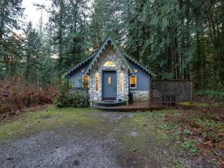 Glacier Springs Cabin #60 - Mt. Baker Lodging