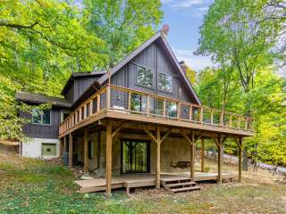 Hot Tub, Private Lake, & Huge Deck at Chalet Cabin