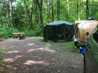 Connors Lake Campground — Flambeau River State Forest