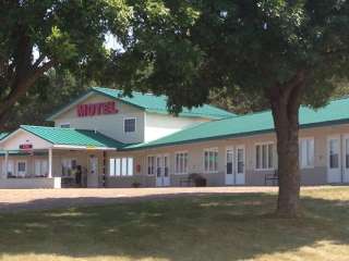 Country Villa Motel Campground