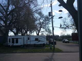 Greenway Trailer Park & Campground