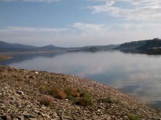 COE New Hogan Lake Coyote Point Campground