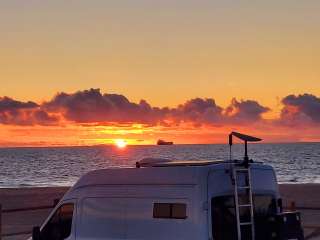 Dockweiler Beach RV Park