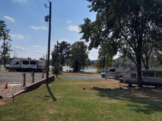 Gold Creek Landing RV Park