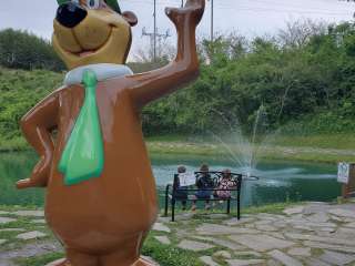 Yogi Bear's Jellystone Park at Pigeon Forge