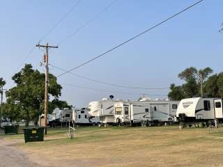 Ramblin Rose RV Park & Motel