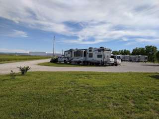 McPherson RV Ranch and Horse Motel