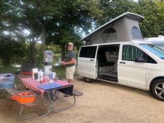 Lake Shawnee County Campground